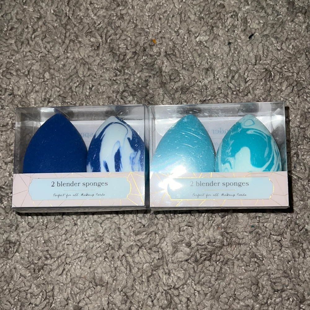 Make-up sponges